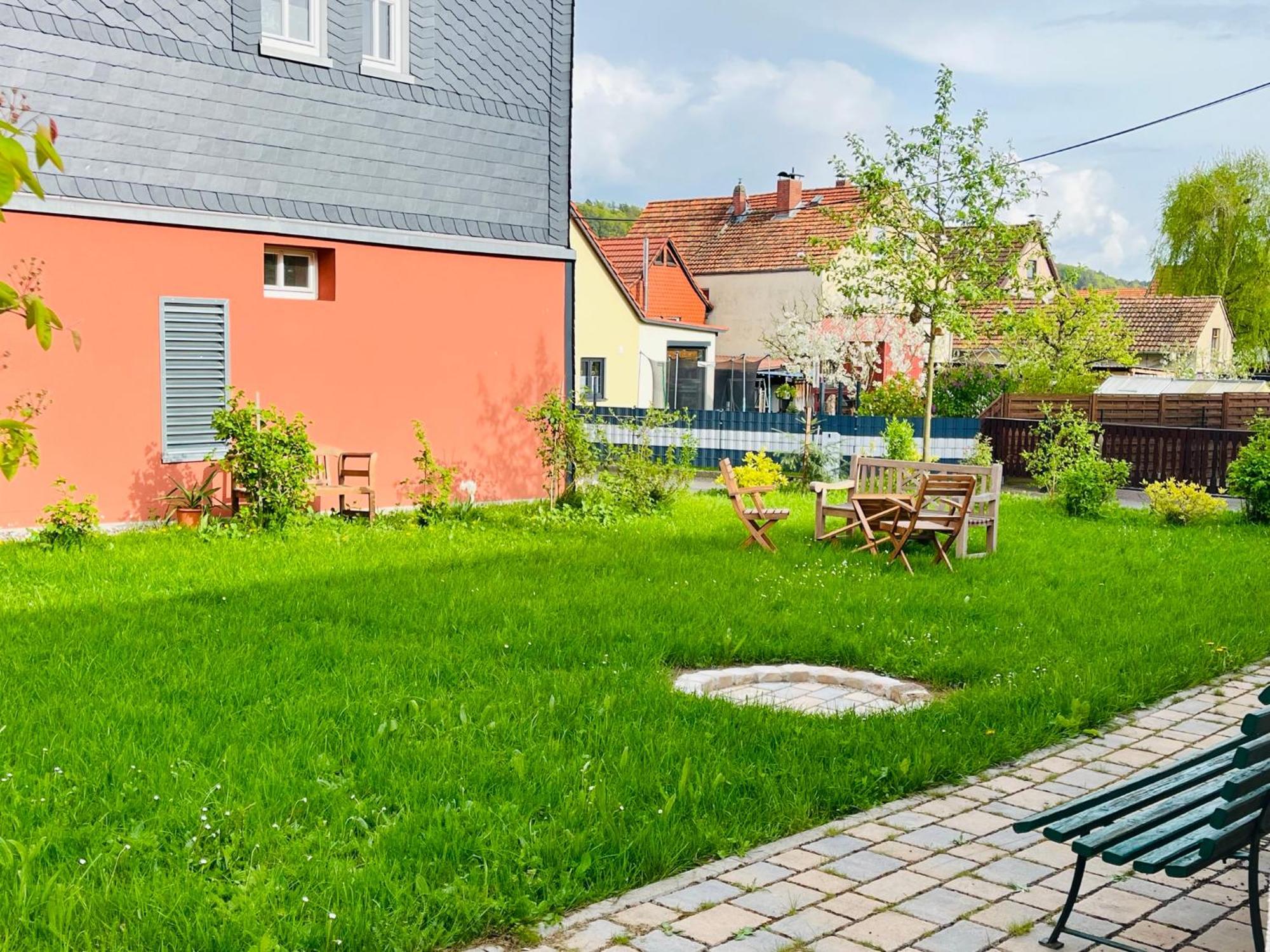 Altes Pfarrhaus Neustaedt Hotel Neustadt  Екстериор снимка